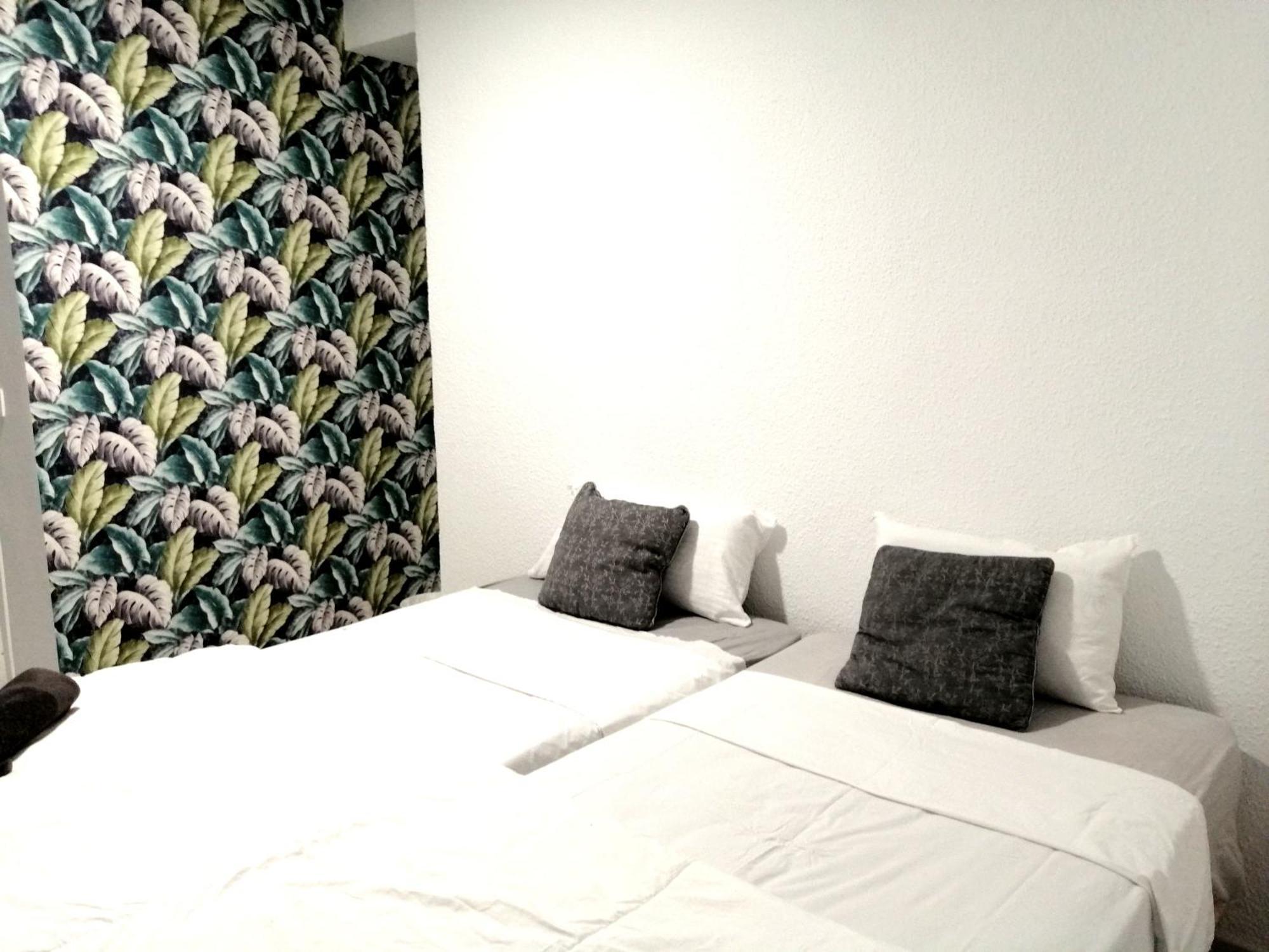 La Marina Hostel - Alicante — Photos 1